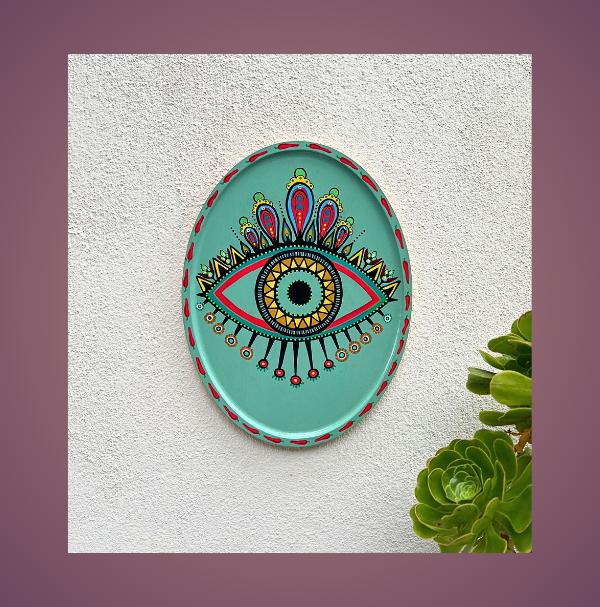 Plateau mural en bambou "All eyes on me"